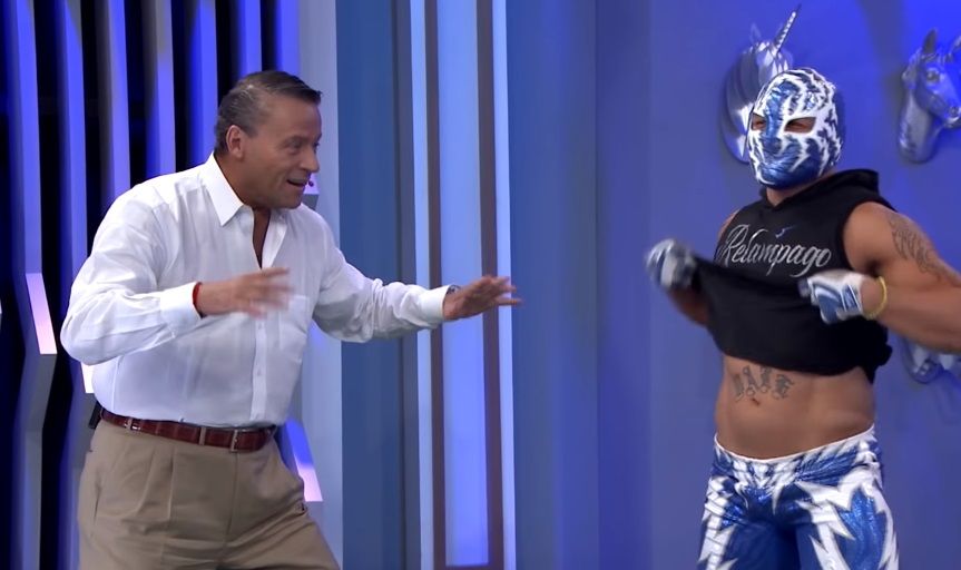 La pelea de Adame y el luchador profesional