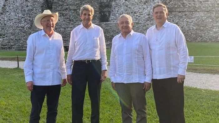 Temas de la reunión entre AMLO y John Kerry