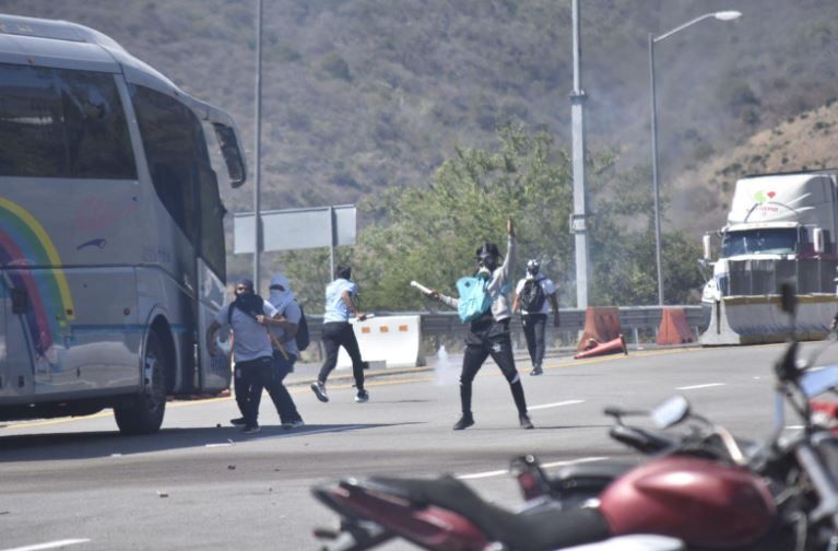 Guerrero. Normalistas lanzan tráiler en Palo Blanco |VIDEO 