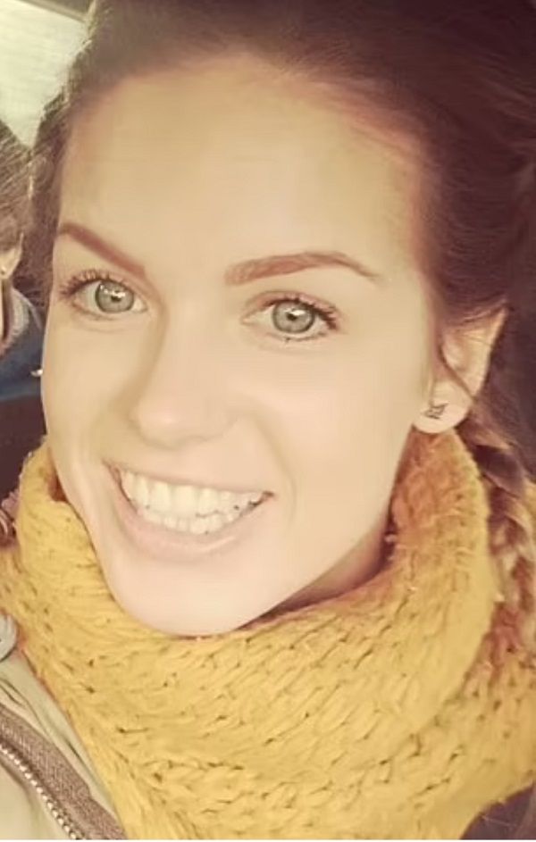 Acusan a maestra de tener relaciones con alumno