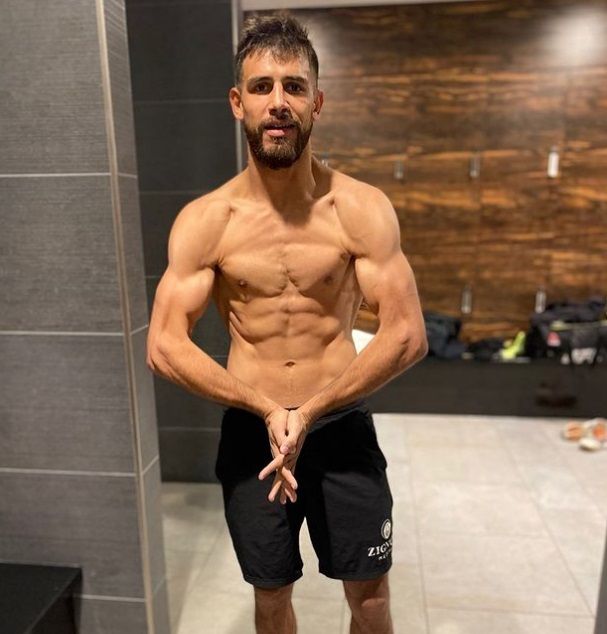 Pantera Rodríguez publica foto con Belinda; lo critican