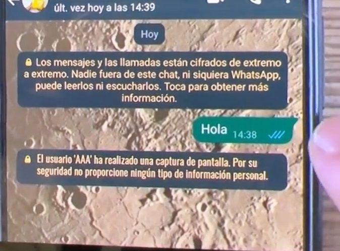 ¿Para qué servirá la tercera palomita azul en WhatsApp?