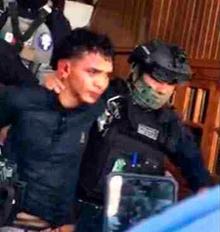 Linchan a sicarios tras enfrentamiento en Michoacán