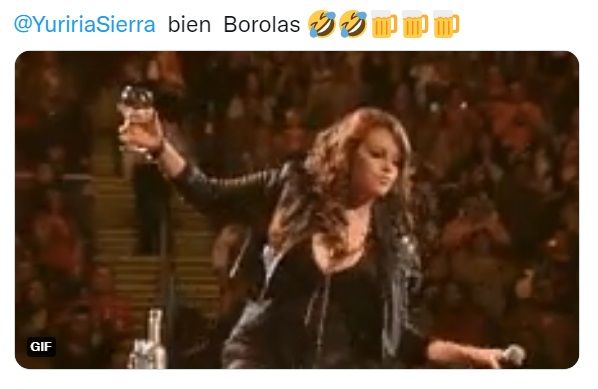 Memes de Yuriria Sierra borracha 