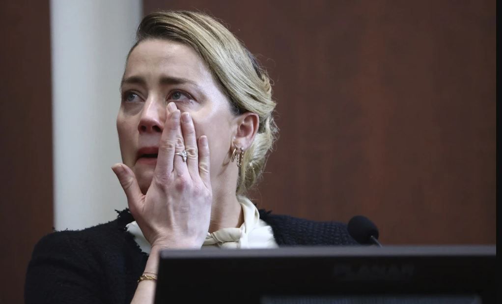 Amber Heard acusa a Johnny Depp de violación