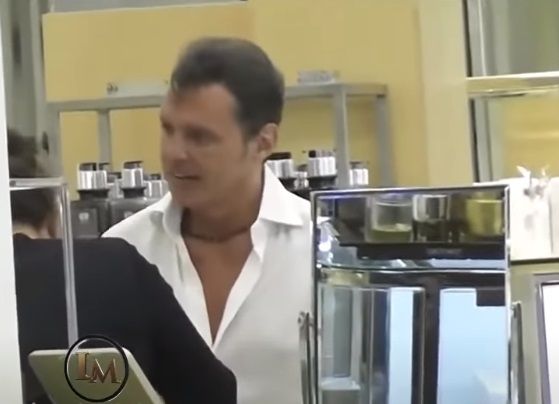 Luis Miguel reaparece más joven en centro comercial |VIDEO