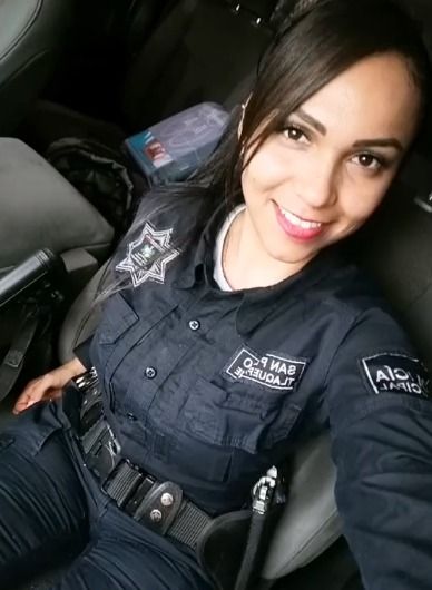 Policía municipal de Jalisco presume belleza en TikTok