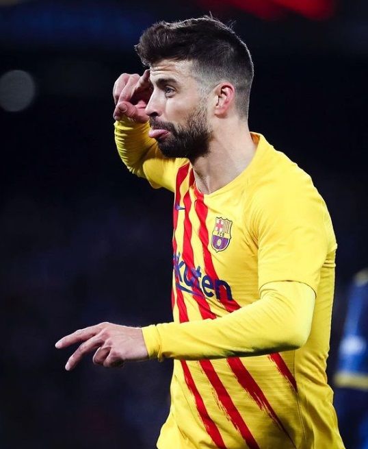 ¿Piqué tiene una relación con la mamá de un compañero?