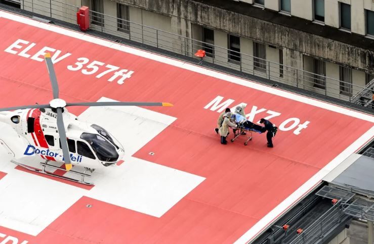 Trasladan a Shinzo Abe al hospital