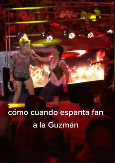 Alejandra Guzmán golpea a fan que la tocó en show |VIDEO