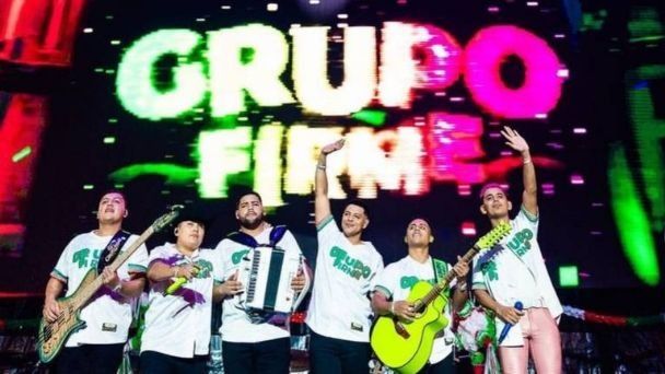 Concierto de Grupo Firme en el zócalo de CDMX