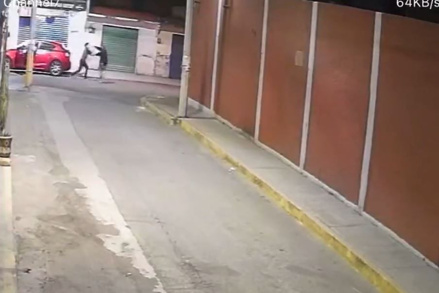 Edomex. Ladrones matan a joven para robarle su auto |VIDEO