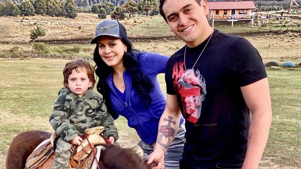 Maribel Guardia, Julián Figueroa y su nieto José Julián 