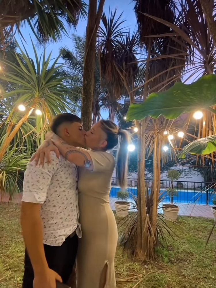 Joven confiesa siempre hubo interés con su hermanastro