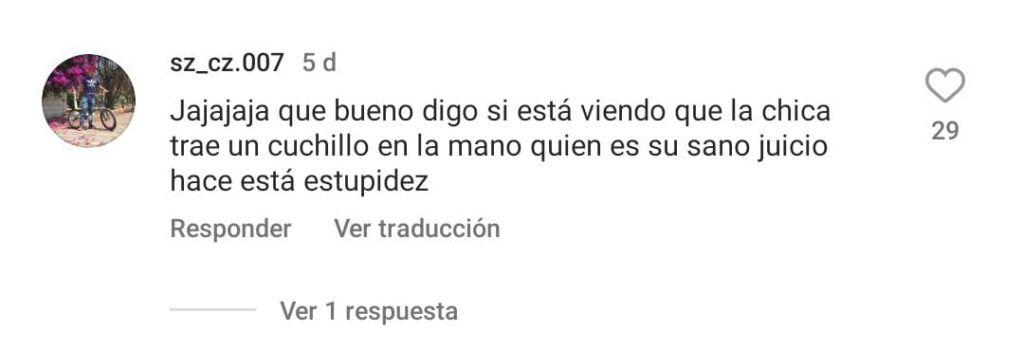 Usuarios reaccionan a video de cumpleñaera que acuchilla a invitado