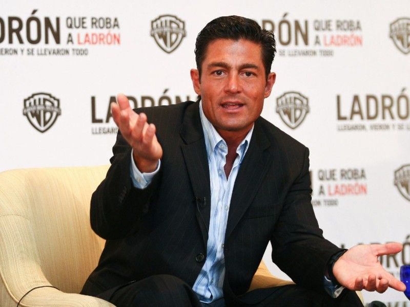 Fernando Colunga. ¿Cuántas cirugías estéticas tiene?