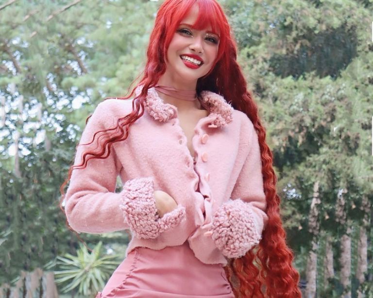 influencer causa terror al transmitir en vivo poseída