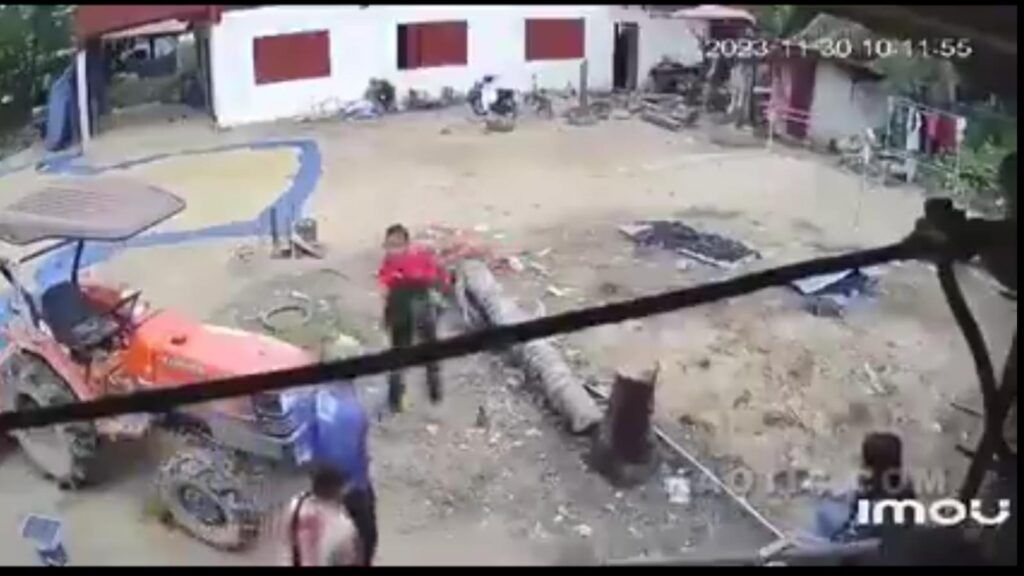 Joven ataca a su abuelo y luego le dispara