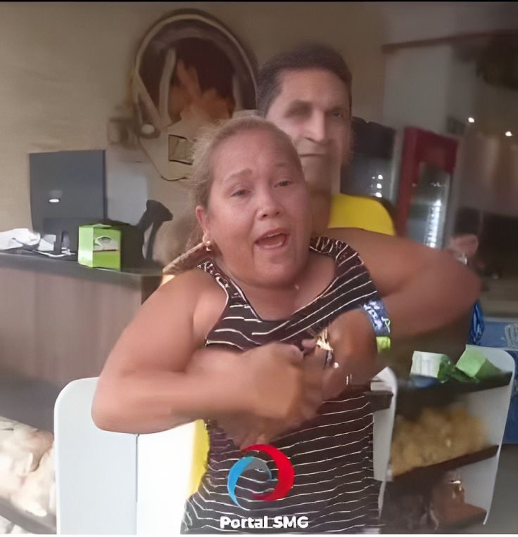 Mujer celosa destruye panadería