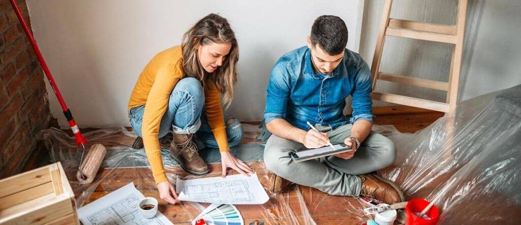 Mujer decide remodelar casa rentada