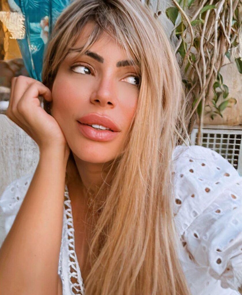 Pastora de iglesia evangélica abandona oficio por OnlyFans