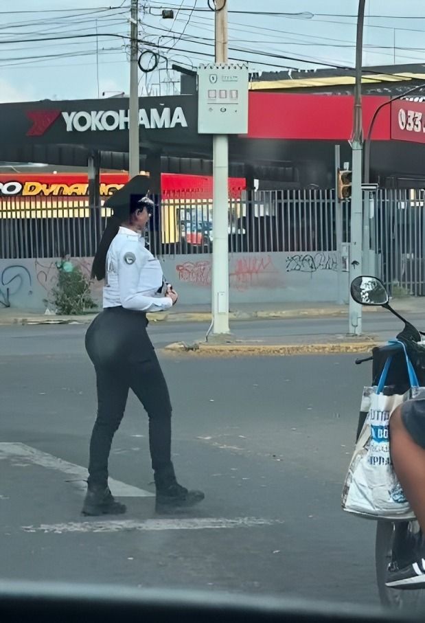 Policía de tránsito cautiva las calles de Guadalajara