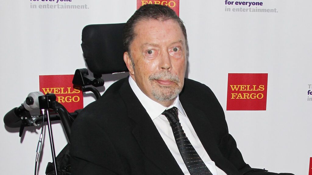Tim Curry de Mi pobre angelito