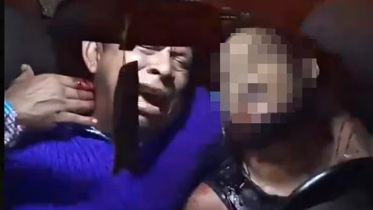 Padre llora por el asesinato de su hijo