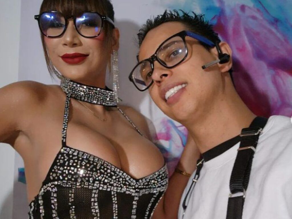 Alex Marín y Mia Marín