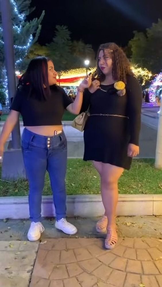 toktoker sale a entrevistar mujeres