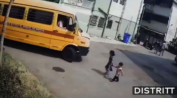 Autobús atropella a niños en India