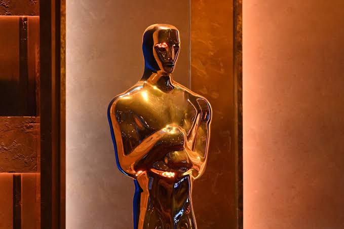 John Cena aparece desnudo en los Oscar