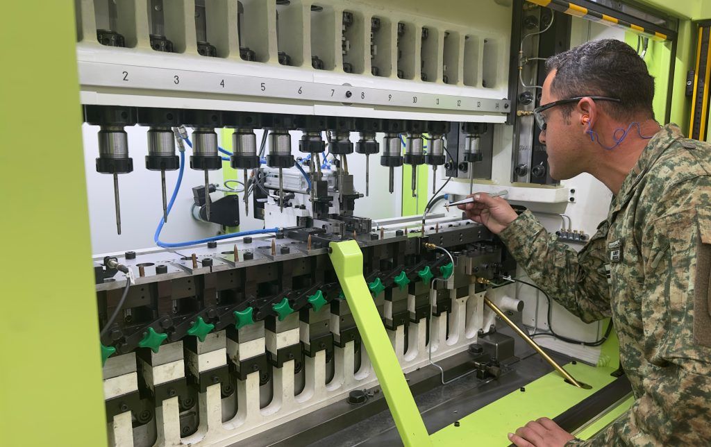 Trabajo en Industria Militar