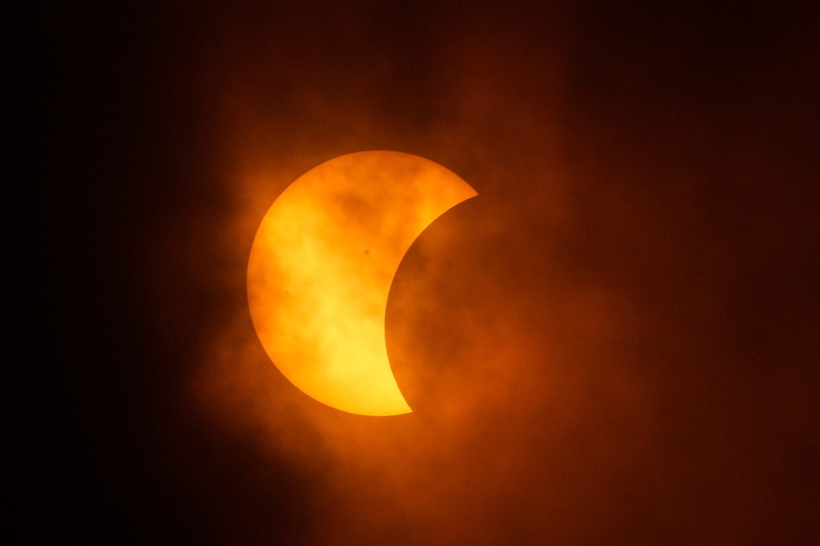 Eclipse solar 2024. Las mejores fotos, videos y reacciones