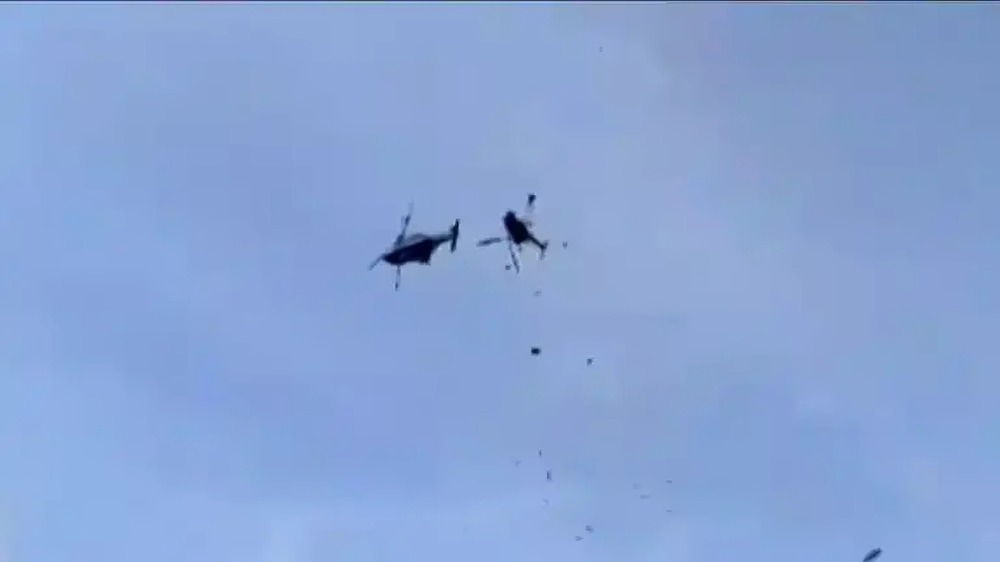 helicópteros se estrellan en pleno vuelo