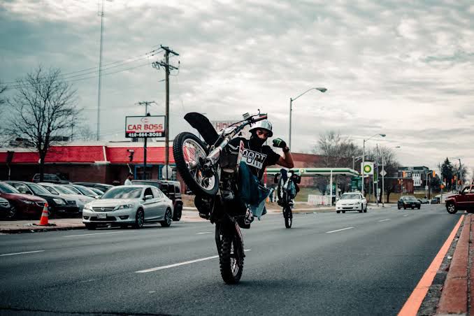 Peligros que sufren accidentes en motocicleta 