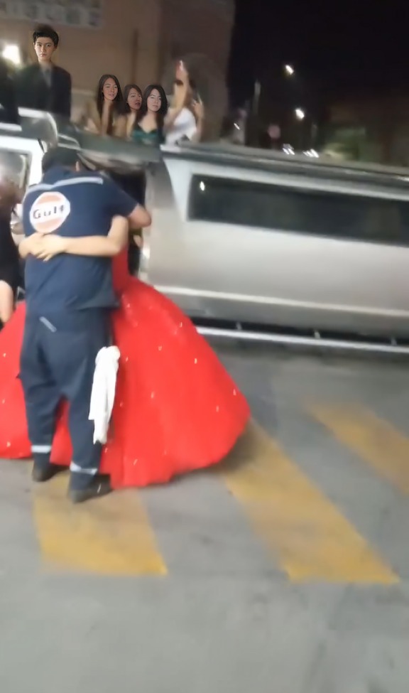 quinceañera visita a su papá en su trabajo