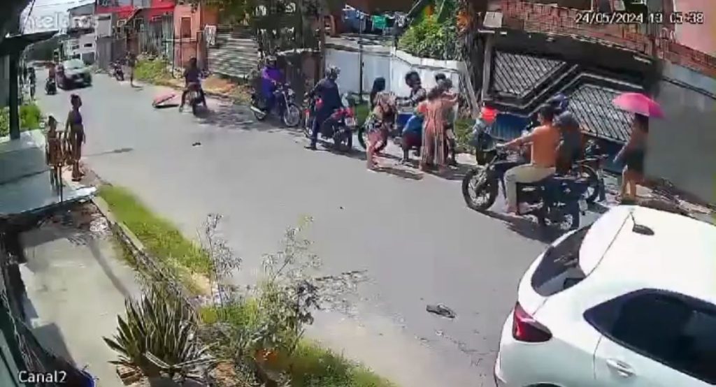 Motociclista atropella a menor