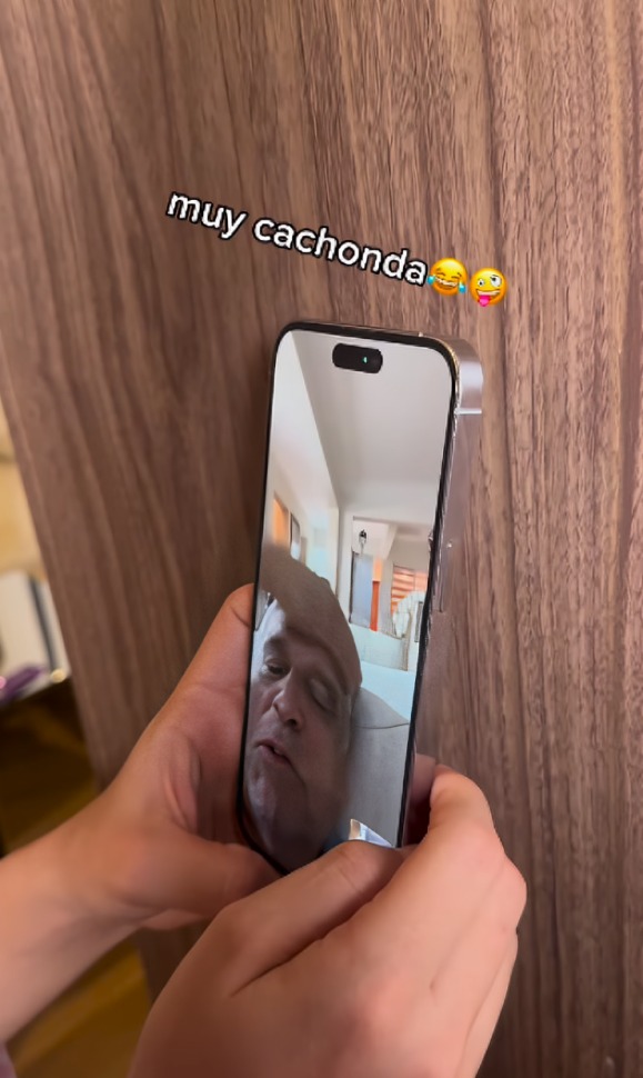 usuarios crirtican reacción del abuelo de Tammy Parra