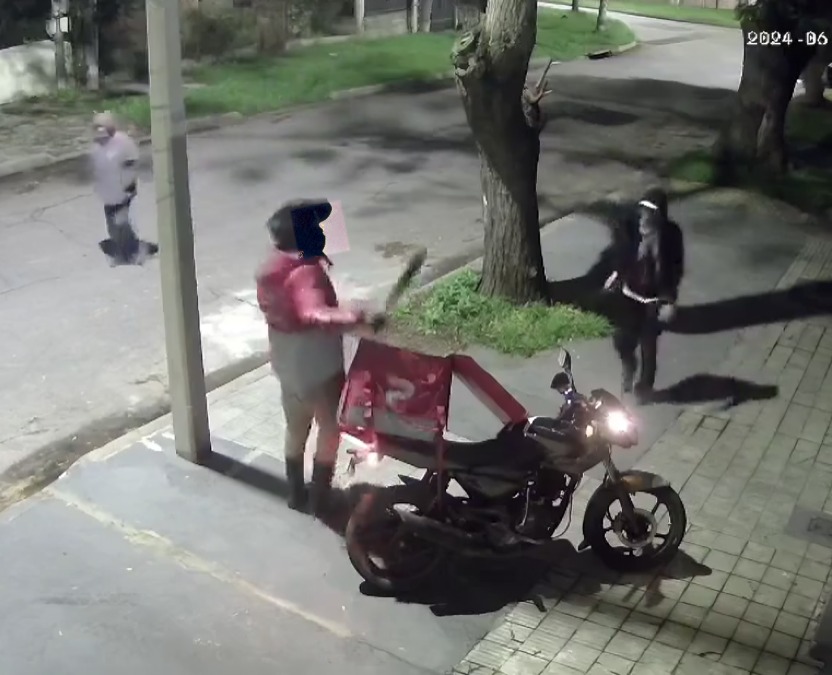 repartidor se defiende de asalto con machete