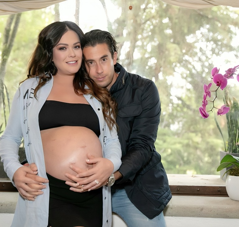Critican a Mariana Echeverría por hablar mal de su esposo e hijo