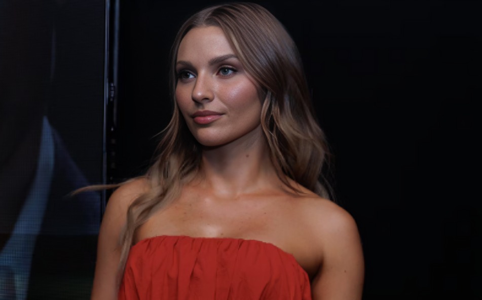 Ex de irina Baeva le envia mensaje