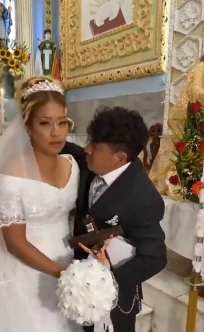 Novio borracho en el altar