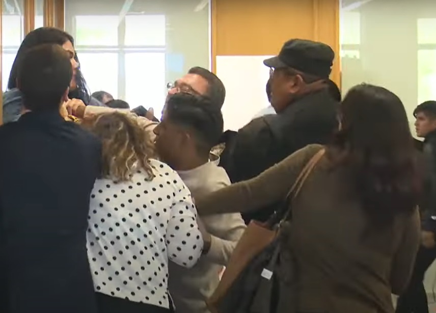 Pelea entre la familia de Carlos Salcedo