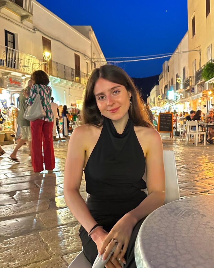 RoRo Bueno influencer