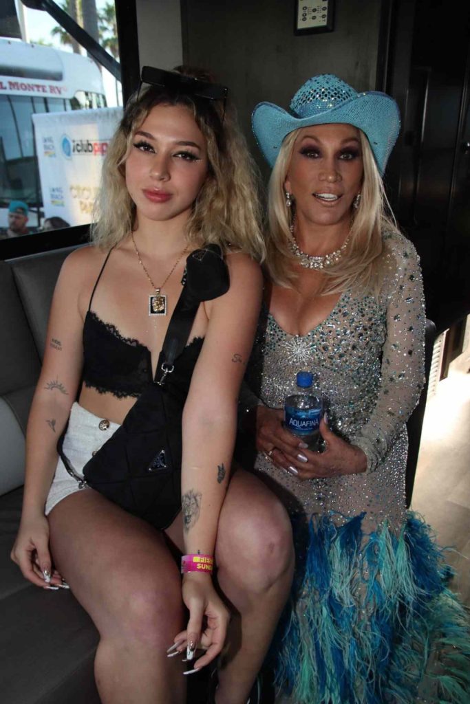 Zaaxhil Padilla y Laura León