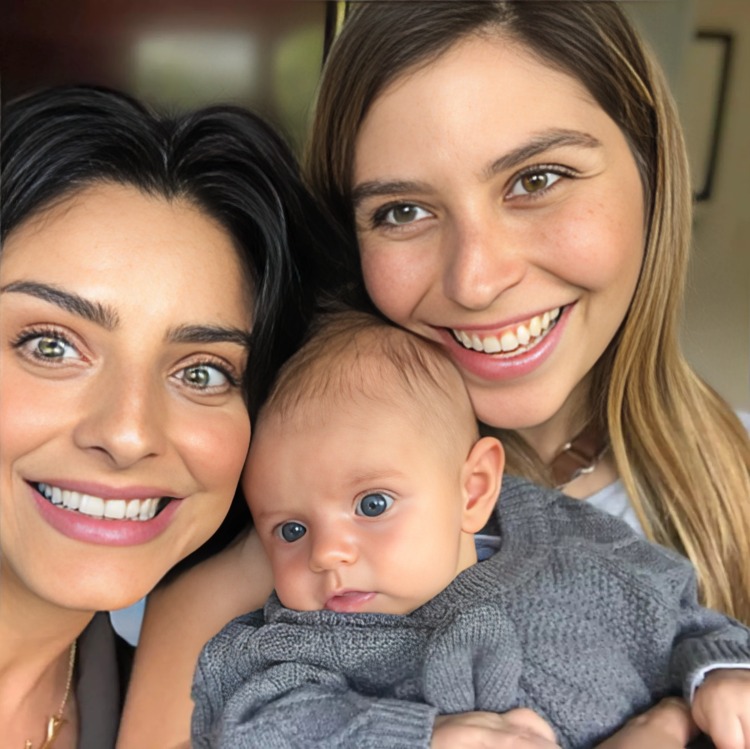 ¿A qué se dedican las hermanas de Aislinn Derbez?