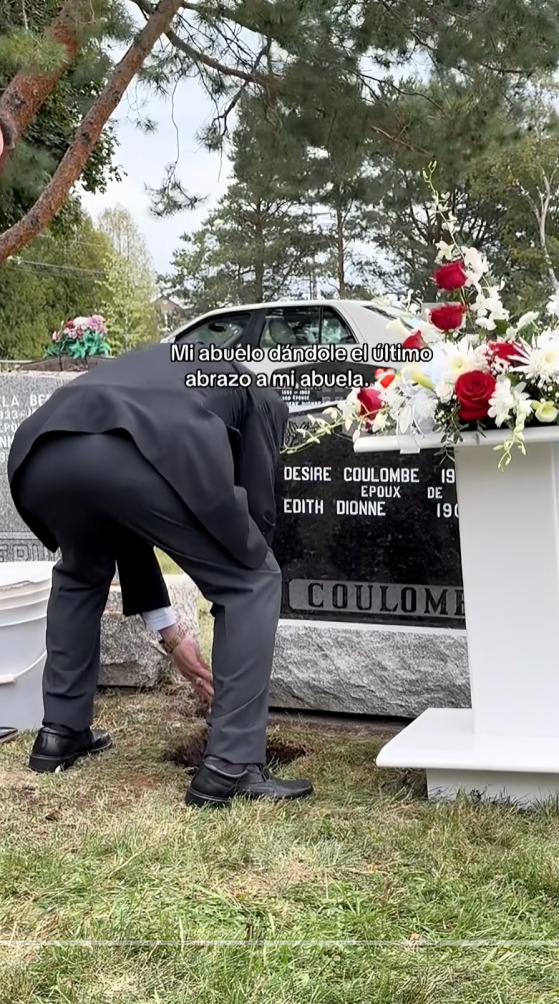 Abuelito da último beso a esposa antes de recibir eutanasia