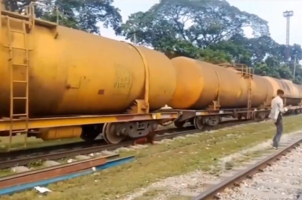 Tren mata a joven