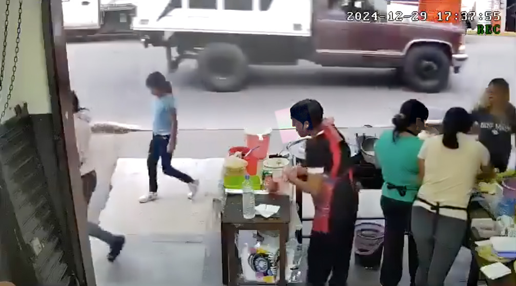 Xalapa. Mujer avienta aceite hirviendo a cocinera